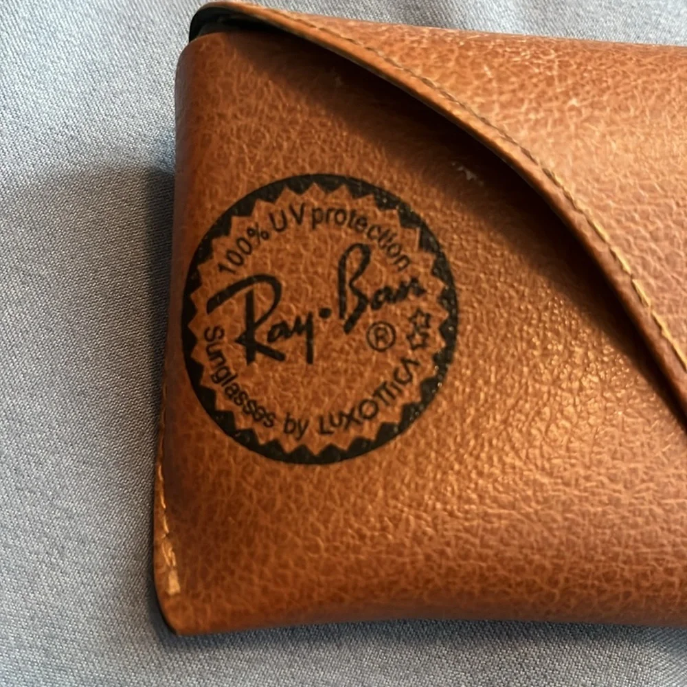 Ray Ban Sunglasses Carrying Case - Picture 2 of 5